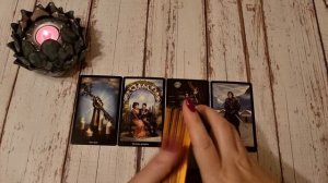 ЭТИ МЫСЛИ НЕ ДАЮТ ЕМУ ПОКОЯ!| Гадание таро расклад