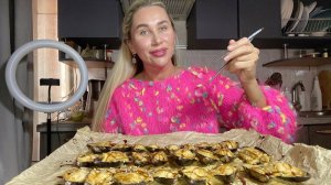 МУКБАНГ / ЗАПЕЧЕННЫЕ МИДИИ ПОД СЫРНОЙ ШАПКОЙ #mukbang