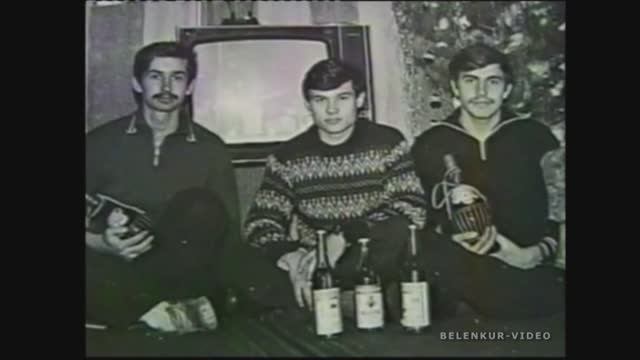 За друзей поднимаю бокал