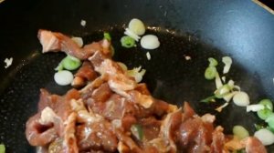 Лапша удон со свининой и овощами