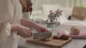 Жизнь с Нами (Япония) - Ежемесячная перезагрузка, которая начинается со спокойного утра в 5 утра