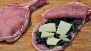 Мясо с помидорами и сыром