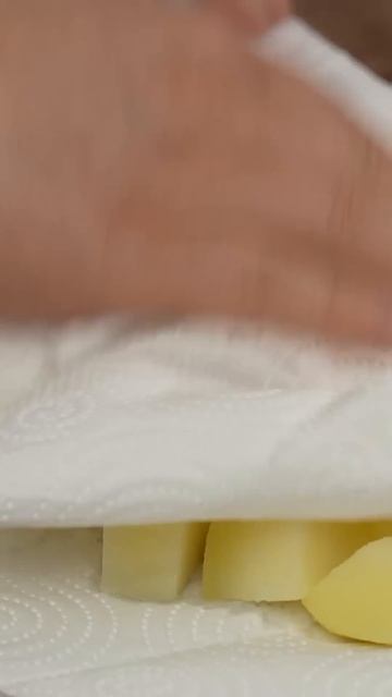 Как правильно обжарить молодой картофель для салатов и горячих блюд — советы от шефа смотреть онлайн