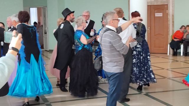 Кадриль.... 04.10.25.