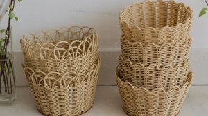 Корзинка/конфетница из ротанга на деревянной основе✨