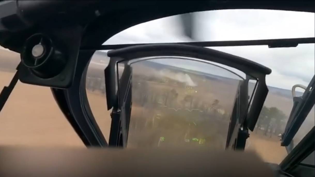 Атаки с вертолета на предельно малой высоте смотреть онлайн