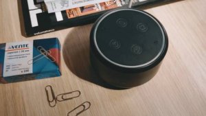 ВЗЛОМАЛ колонку и заменил Алису на своего ассистента_ 5 лет на получение root прав