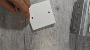 Проходной выключатель без проводов и батареек. Можно подключить в любую существующую сеть освещения!