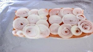 Красная рыба под сыром