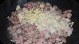 Каша в горшочке со свининой