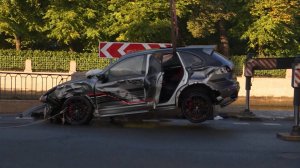 Смертельный Porsche: автомобиль улетел в Фонтанку в Петербурге