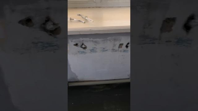 Очисти старые откосы. (Clean the old slopes.) смотреть онлайн