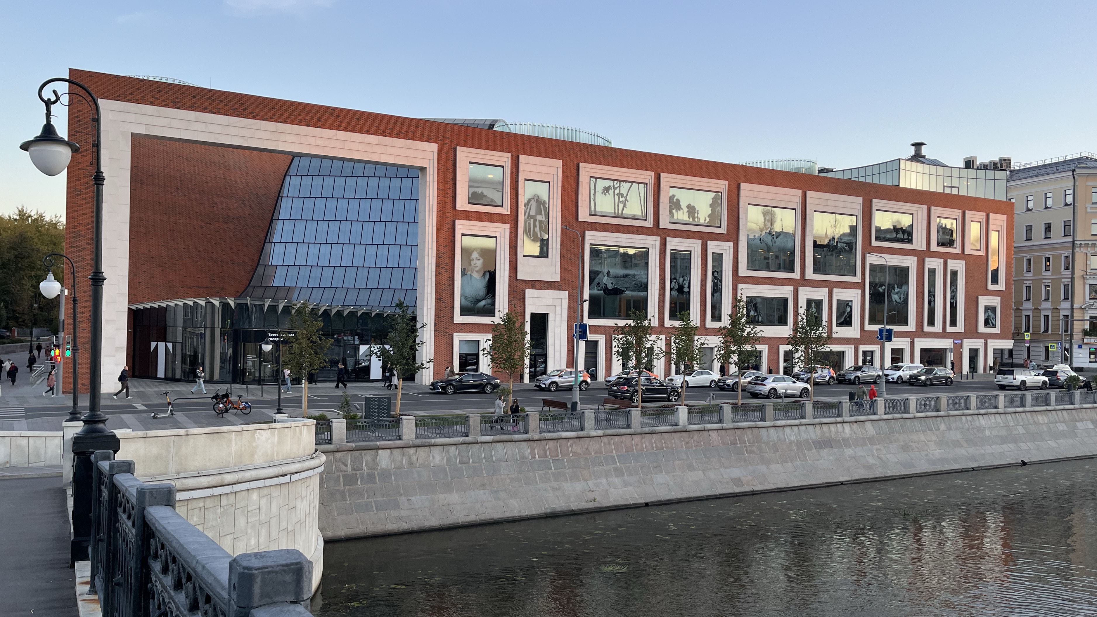 Третьяковка_Мост_01-10-2025 смотреть онлайн