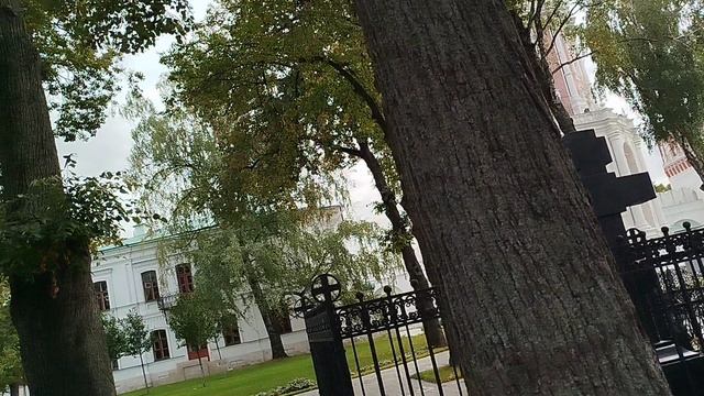 Новодевичий монастырь: могила Дениса Давыдова - героя Отечественной войны 1812 года