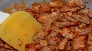 Мясо с черносливом в мультиварке