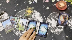 Скорпион. Таро прогноз на октябрь 2025 года. Гадание онлайн