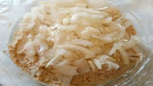 Луковый хлеб из жидкого теста