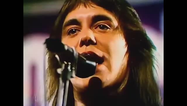 Кавер-версия What Can I Do 1976 на русском языке смотреть онлайн