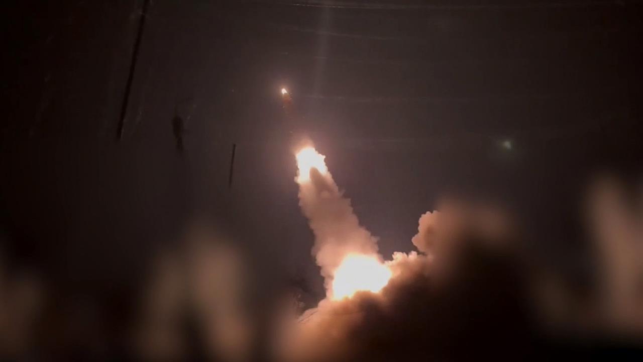 Расчеты огнеметной системы "Тосочка" поддерживают пехоту на Константиновском направлении СВО