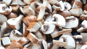 Курица с шампиньонами в сливках