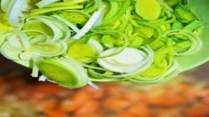 Мидии с овощами в белом вине