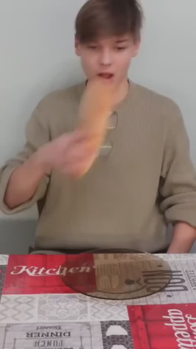 Я Приготовил Каждую Еду Из Майнкрафта В Реальной Жизни смотреть онлайн