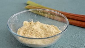 Крамбл с ревенем