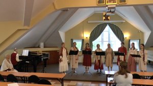 Соснин."Вот что такое победа" Хор 1 курса ПСТГУ Дирижер Поплия Латифи.Концертмейстер Виктор Зубов