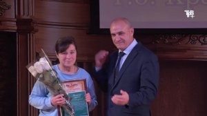 В МБУ ДО «Детская школа искусств» чествуют педагогов.