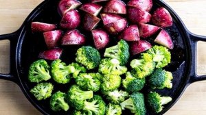 Красная рыба с картошкой в духовке