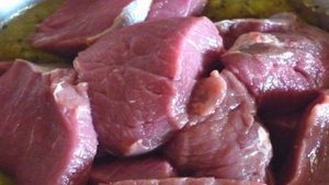 Мясо с киви