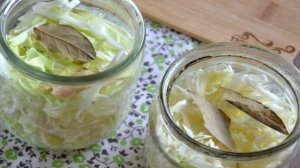 Капуста, маринованная со свеклой в банке