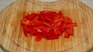 Курица с рисовой лапшой и соевым соусом