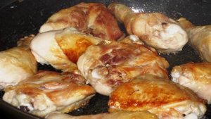 Курица с подливкой в духовке