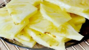 Мясо с ананасами