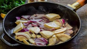 Мидии со шпинатом