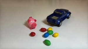 Свинка ест сладости 🍭