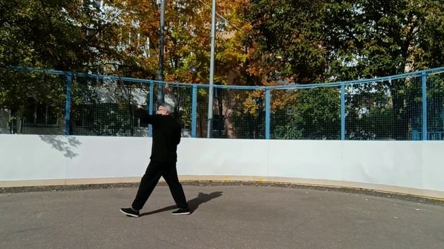 Тренировка с двухсекционным шестом Лянцзегунь (4)