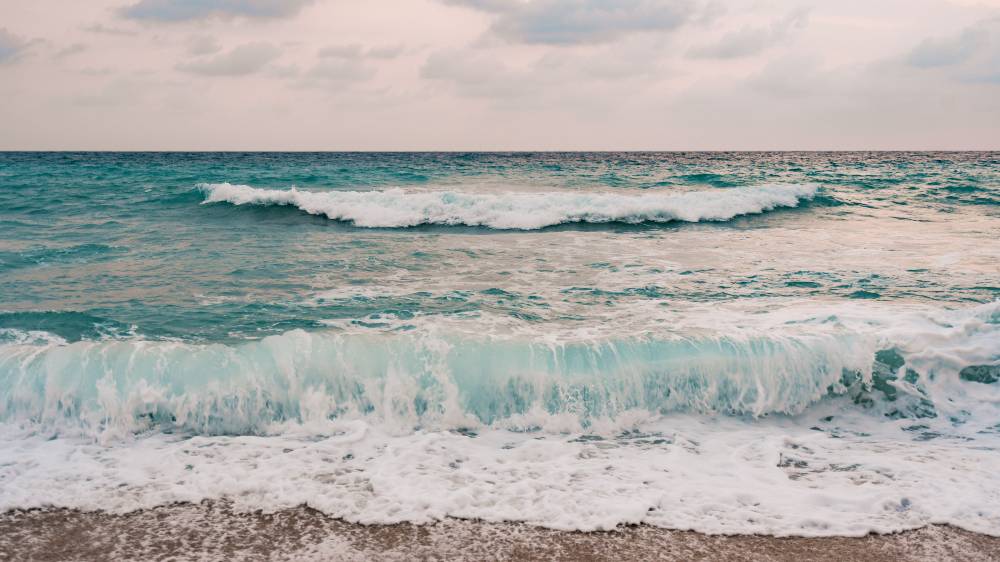 Шум волн моря, прибой |The sound of sea waves смотреть онлайн