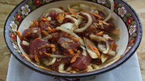 Мясо с овощами в горшочках