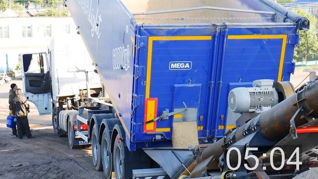 Испытание зернопогрузчика ТЛТ-3514-Э с электроприводом