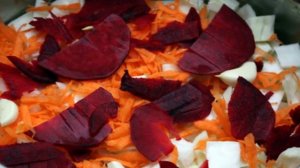 Капуста, маринованная по-корейски со свеклой