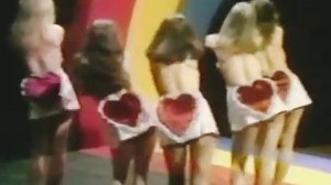 Танцуют все!