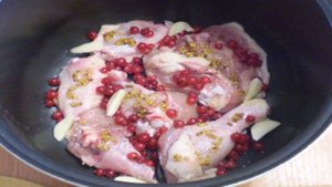 Мясо со смородиной