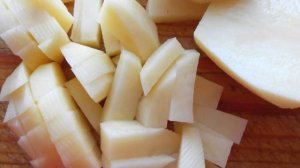 Красный борщ с фасолью