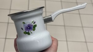 В Фикс прайс классные завалы посуды! Много новинок для кухни. Красивые тарелки, кружки, кастрюли.