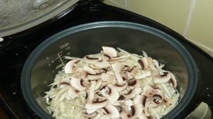 Капуста с грибами в мультиварке