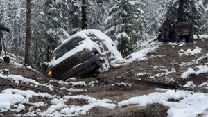 Спасение TOYOTA TUNDRA Грязная прогулка 12