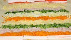 Лаваш с корейской морковкой и крабовыми палочками