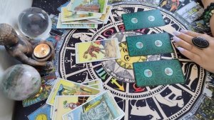 🔮🔮 Есть ли у него другая _ таро расклад